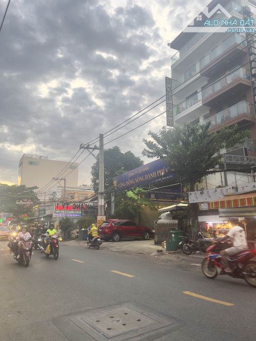 Nhà Đẹp DT -79m- Gần Chợ Thanh Đa – Cạnh Mặt Tiền, Khu Dân Cư An Ninh- không quy hoạch - 2