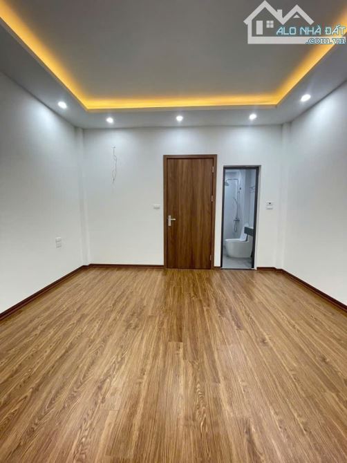Khương Trung, Trung Tâm Thanh Xuân - 5 Tầng - Mặt tiền 4,2m - Ngõ Nông - 2
