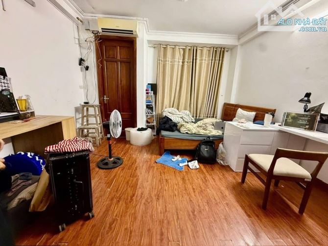 Bán nhà phố Hào Nam thoáng trước sau, Dt 55m2, 6t, mt 4.4m, kinh doanh. - 2