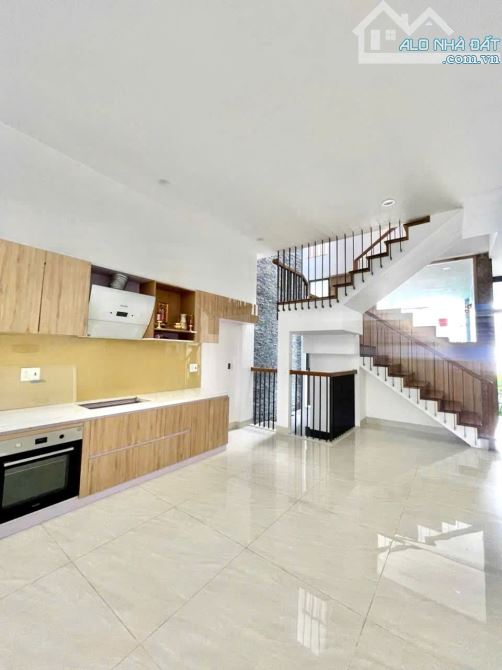 🍀4 TẦNG PHAN VĂN TRỊ (CẨM LỆ), SÁT NGUYỄN TRI PHƯƠNG_DT 100M2_ CHỈ 7.8 TỶ - 2