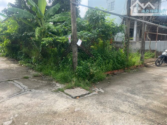 Bán 180m2 Đất Thổ Cư Góc 2 Mặt Tiền Đan Xe Hơi Ra Vào Cách huyện 92 50m,  Ấp 2 Đạo Thạnh - 2
