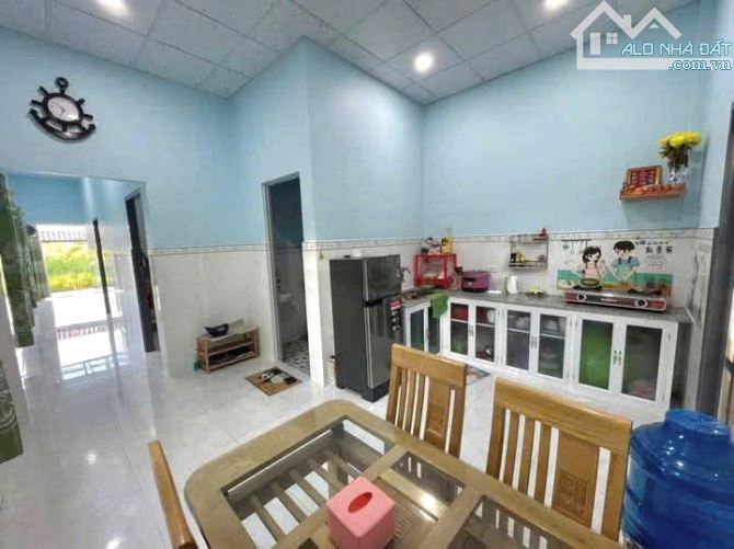 Bán gấp nhà ở Thị Trấn Củ Chi . DT 126,8m2, giá 1ty250 triệu. SHR. - 2
