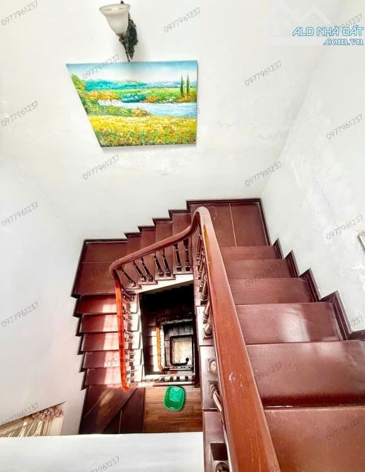 BÁN NHÀ XUÂN LA 58m2 × MT 5m. HAI THOÁNG - GARA Ô TÔ - 2 Ô TÔ TRÁNH ĐỖ TRƯỚC NHÀ - 2