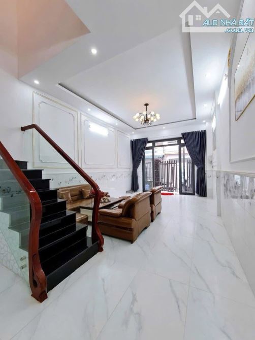 Bán nhà mới full nội thất hẻm lộ 3m ngay trung tâm gần bến ninh kiều dt 4.5x18.4 hoàn công - 2