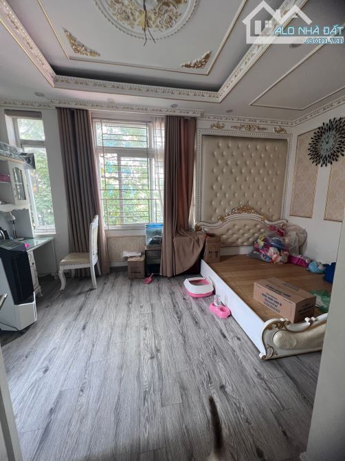 Nhà Vip Căn Góc 2 Mặt Tiền Phố Khương Hạ,Thanh Xuân.DT 65m2 x 4 Tầng, MT 15m - 2