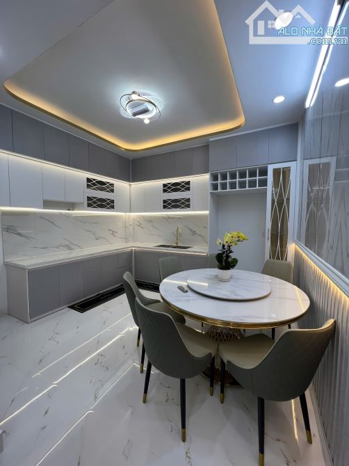 BÁN NHÀ 3 TẦNG FULL NỘI THẤT 4X16 ÔTÔ ĐỖ CỬA CẠNH PMH QUẬN 7  - CHỈ NHỈNH 6TỶ - 2