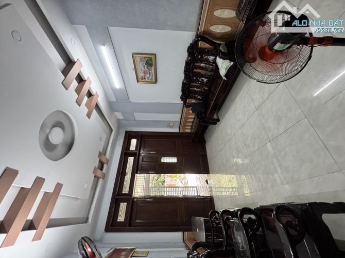 Nhà 4 tầng 1/ đường Nguyễn Văn Quá, P. Đông Hưng Thuận, Q12, dt 115m2 (5mx23m)💰8,5Tỷ - 2
