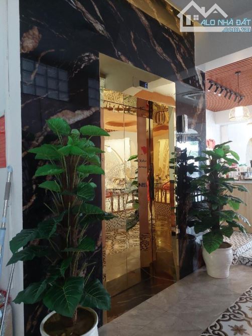 TOÀ NHÀ VĂN PHÒNG BIỆT THỰ TÂN TRIỀU 215M/7 TẦNG  LÔ GÓC - 2