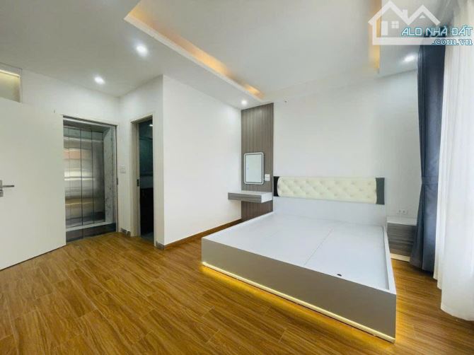BÁN NHÀ 5 TẦNG - THANG MÁY - VŨ TÔNG PHAN DT45M2 - 10,2 TỶ. - 2