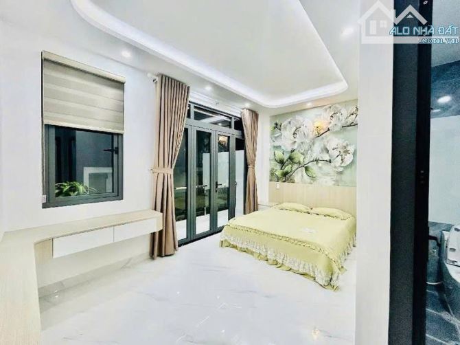 BÁN NHÀ GÓC 2 MẶT TIỀN – NỞ HẬU – 97.8M² – 1 TRỆT 2 LẦU SÂN THƯỢNG - 4.85 x 20 - 7.6 TỶ – - 2