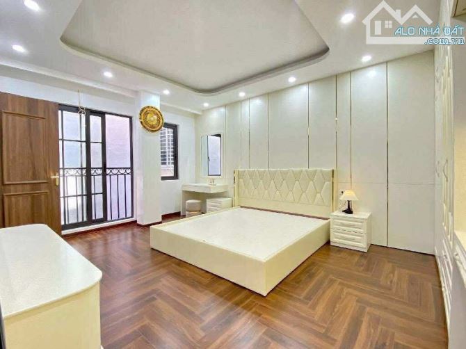 Trương Định, Nhà 42m Xây Mới Tinh 5 Tầng, Thang Máy, Gần Phố, Nhỉnh 8 Tỷ - 2