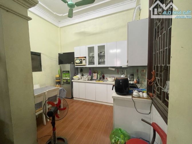 Bán Nhà Phân Lô - Ô Tô Vào Nhà - 44M2 - 9.4 Tỷ - 2