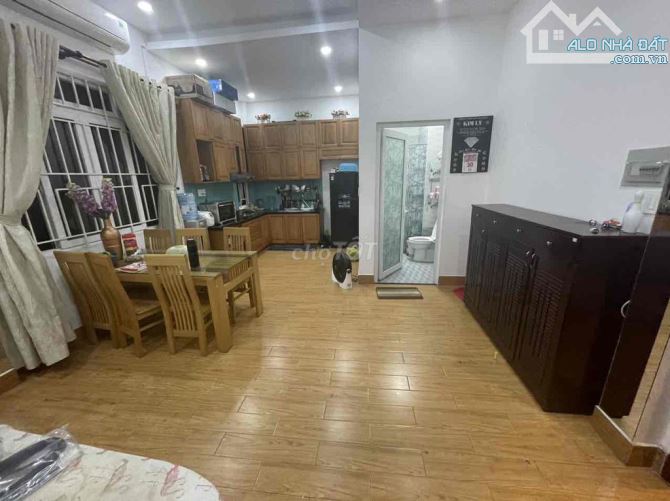 BIỆT THỰ 4 TẦNG, NGAY TRẦN QUANG KHẢI, DT 9.5X15, GIÁ 38,5 TỶ - 2