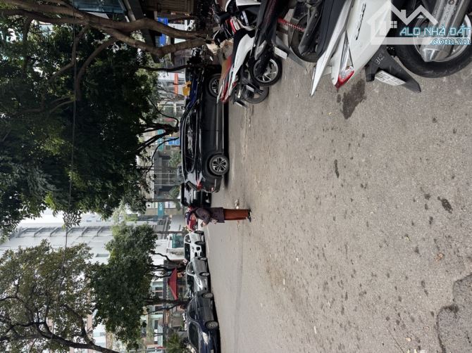 43M, 23 TỶ HƠN - Ô TÔ TRÁNH VỈA HÈ KINH DOANH,SATST KHU VĂN PHÒNG, 2 NGÕ ĐI - CẦU GIẤY - 2