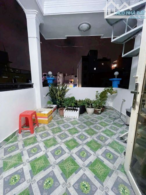 NHÀ MỚI 4 TẦNG - NGAY KHU PHAN XÍCH LONG/ VẠN KIẾP - 40M2 - NHỈNH 5 TỶ - 2