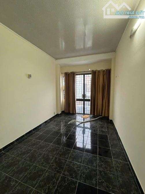 Cho Thuê Nguyên Căn Huỳnh Văn Bánh - 39M - 5 PN - Hẻm 5M - 16 Triệu - 2