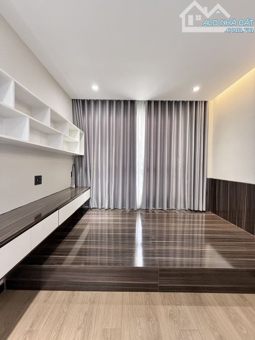 Cực phẩm lô góc không lộ giới 6 tầng 360m2 có thang máy đường Thống Nhất Phường 11 Gò Vấp - 2