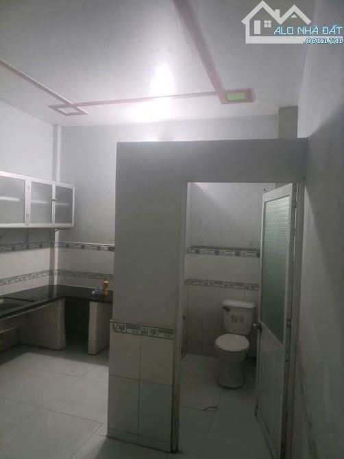 22. Nhà 4,5 triệu 2 phòng ngủ sau lưng BV đa khoa Trung Ương - 2