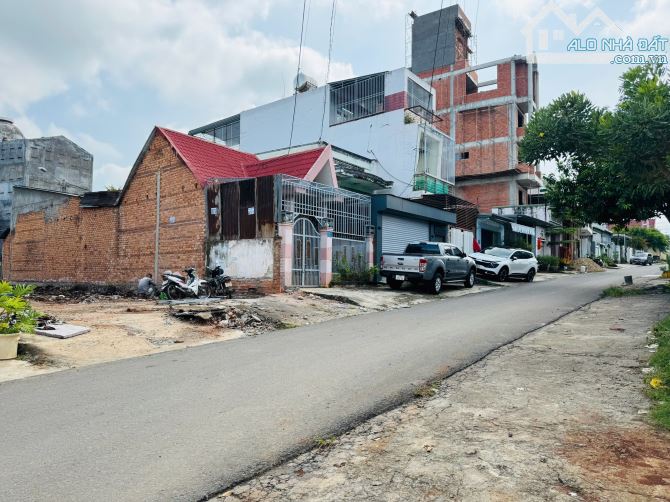 Đất mặt tiền chính của hẻm 233 Xô Viết Nghệ Tĩnh đường nhựa - 2