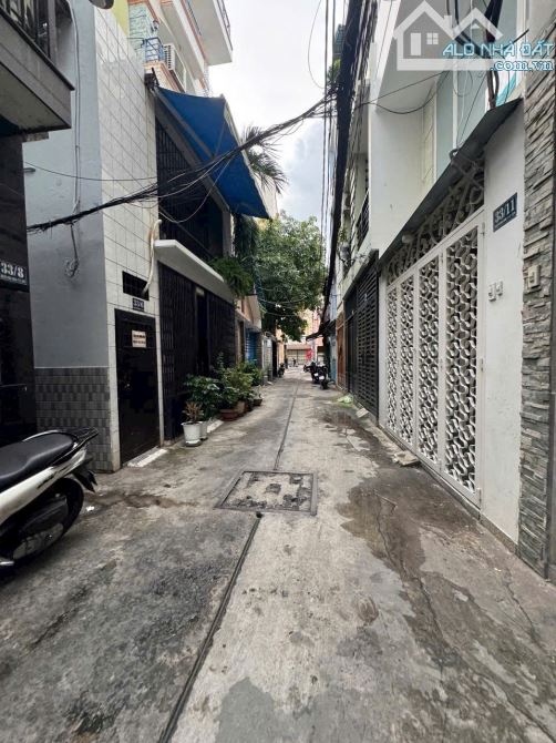 CẦN BÁN NHÀ NGAY NGÃ TƯ PHÚ NHUẬN - 2