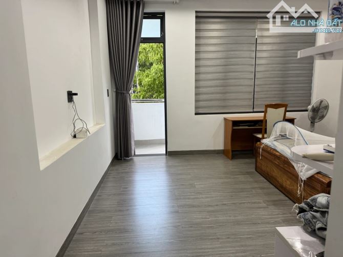 💥 BÁN NHÀ 3 TẦNG ĐƯỜNG VĂN TIẾN DŨNG - HOÀ XUÂN -CẨM LỆ. ĐƯỜNG 10,5M - 2