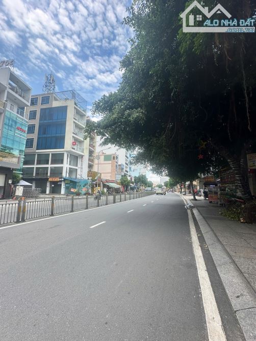 NHÀ NGUYÊN CĂN LŨY BÁN BÍCH , 1 TRỆT TRỐNG SUỐT , 4M X 25M VỊ TRÍ ĐẸP - 2