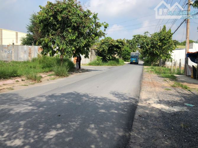 Cần bán nhanh lô đất 90m2 đường Hồ Văn Tắng, xã Tân Phú Trung, Củ Chi, giá 680 triệu, SHR - 2