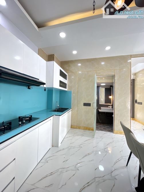 Nhà mới 4 tầng hẻm thông huỳnh Tấn Phát giáp Phú Mỹ Hưng. Chỉ hơn 6 tỷ - 2