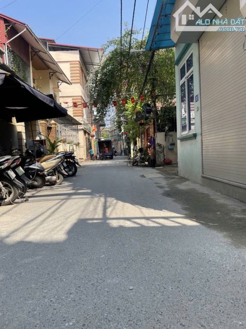 BÁN ĐẤT THỔ CƯ TRẠM TRÔI-Ô TÔ VÀO ĐẤT- 500M RA NGÃ TƯ TRÔI- 36M- 3.85 TỈ - 2