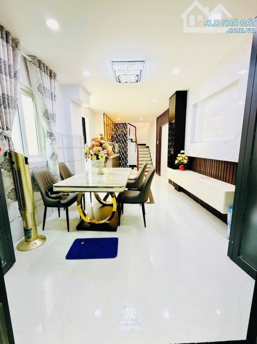 🏡 Nhà Đẹp giá mềm Quận 10 – 1 Trệt 2 Lầu, Sổ Hồng Riêng, Chỉ 5.28 Tỷ - 2
