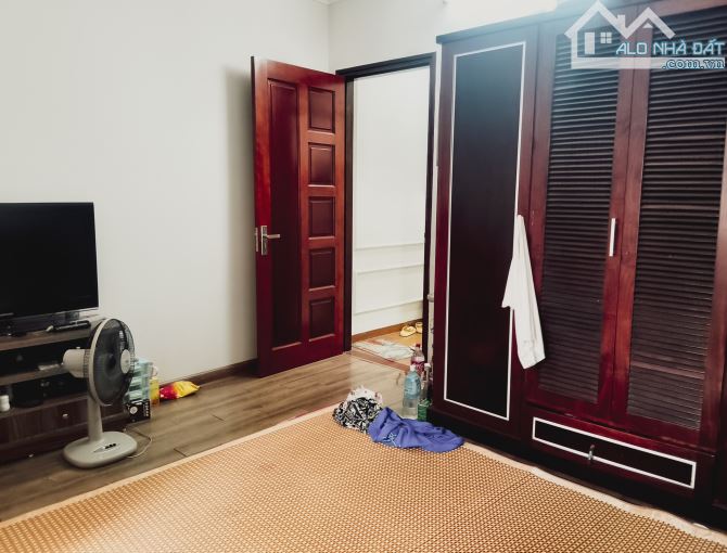 BÁN NHÀ PHÂN LÔ NGUYỄN KHÁNH TOÀN, 60M2, 2 MẶT THOÁNG, CÁCH PHỐ 15M, NGÕ RỘNG, GIÁ 14 TỶ - 2