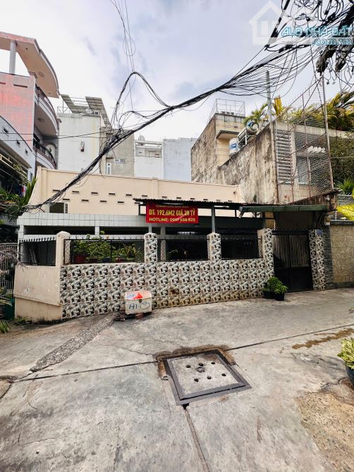 Khuôn đất lớn (200m2) - hiếm - đẹp tại Phùng Văn Cung, Phú Nhuận, giá chỉ 120 triệu/m2. - 2