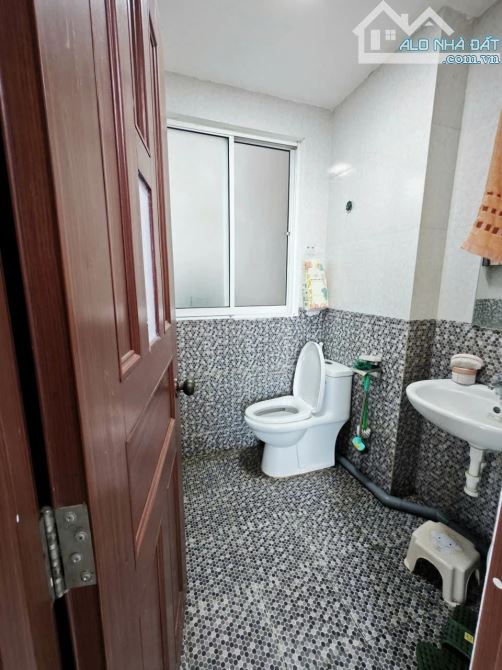 HÓT TÒA CĂN HỘ 4T_CÓ 16P_DT 50TR/TH_ĐƯỜNG NGUYỄN HỮU DẬT_DT 101M2_NGANG 5M_CHỈ 16.5 TỶ - 2
