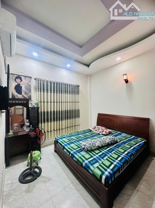 NHÀ ĐẸP TB - GẦN TRƯỜNG CHINH & PHẠM VĂN BẠCH - HẺM 3M THÔNG - 94M²(4,5×21) - 3 TẦNG CHỈ 7 - 2