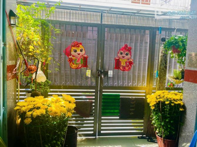 cần bán gấp nhà 1 trệt 2 lầu, 5 phòng ngủ, hẻm 73 nguyễn trãi, giá bán chỉ - 2