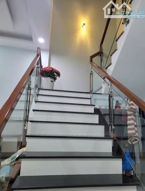 BÁN NHÀ 2 TẦNG, DT 95M2 - ĐƯỜNG NGUYỄN KHANG, GẦN HÀ HUY TẬP - THANH KHÊ - CHỈ 6.25 TỶ - 2