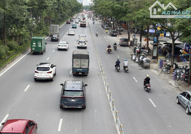 Võ Chí Công, Tây Hồ - Nhỉnh 6 tỷ sở hữu nhà 5 tầng * 40m - Khu vực trung tâm - Gần ô tô - 2
