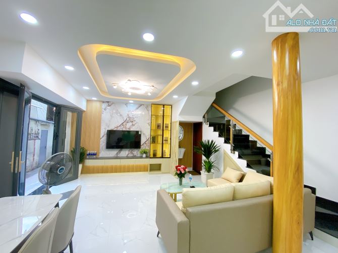 Bán nhà đẹp 4 Tầng Full nội Thất Lê Văn Sỹ P2 Tân Bình ngang 6m giá chỉ hơn 8 TỶ - 2