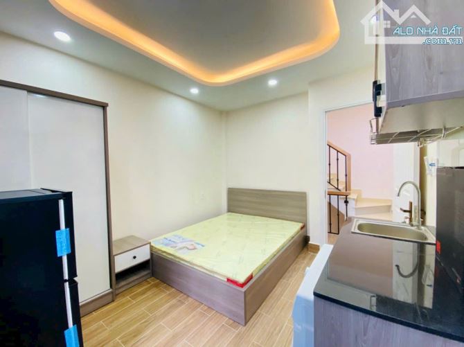 Ngay VinCom Nguyễn Xí! Bán nhà (6x7m) 5 tầng mới cứng - 8PN8WC. Gía 9tỷ thương lượng - 2