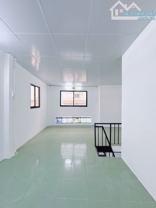 Nhà mới 3 tầng, hẻm 5m khu Hoàng Diệu, nhỉnh 3 tỉ. - 2