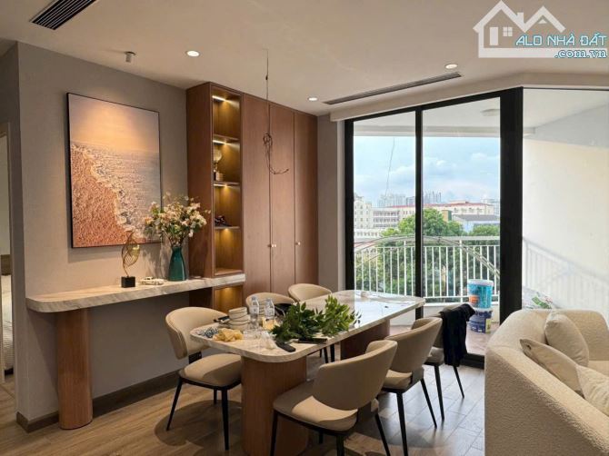 Bán căn hộ tại Pico 173 Xuân Thuỷ: 3 ngủ 100m2 Nhà đẹp, bc hướng mát, view nội khu, sẵn sổ - 2
