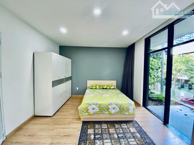 Bán tòa nhà mặt tiền Nguyễn Văn Linh, DT 8 x 20m HẦM 6 TẦNG HĐT 200tr/ tháng. Giá 43,5 tỷ - 2