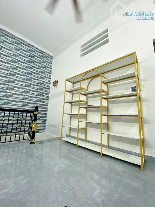 Bán nhà Khâm Thiên, 28mx4 tầng, giá 6.9 tỉ, siêu tiện ích trường chợ, vài bước ra mặt phố - 2