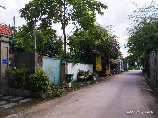 Biệt thự sân vườn siêu đẹp !... 9,3x41m, giá 14.5 tỷ. - 2