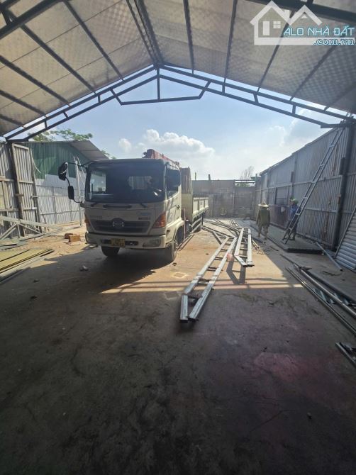 Cho thuê 03 kho ( 300-670-800m2) cách bến ze nc ngầm 10km - 2