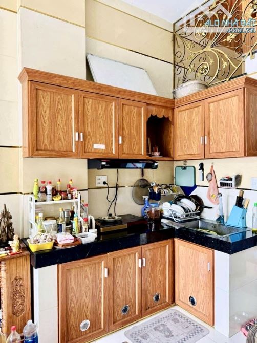 Bán Nhà HL2 4PN4WC Xe Hơi Ngủ Trong Nhà Chỉ 4.35 Tỷ TL - 2