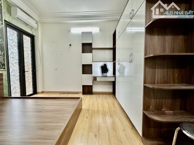 Bán nhà Lĩnh Nam 38×5  tầng cách ô tô tránh 10m chỉ 7,6 tỷ - 2