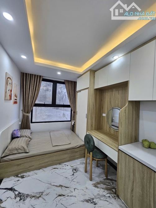 Bán CHDV Minh Khai 20m ra phố - 2 mặt ngõ 4 thoáng 63m 6 tầng giá 15 tỉ - 2