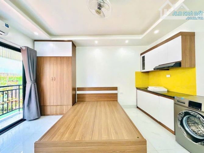 Tòa CCMN Thịnh Quang - Đống Đa 50m2, 6T, 11 PHÒNG KK, nhà thoáng, DT 65TR/TH, GIÁ 14 tỷ - 2