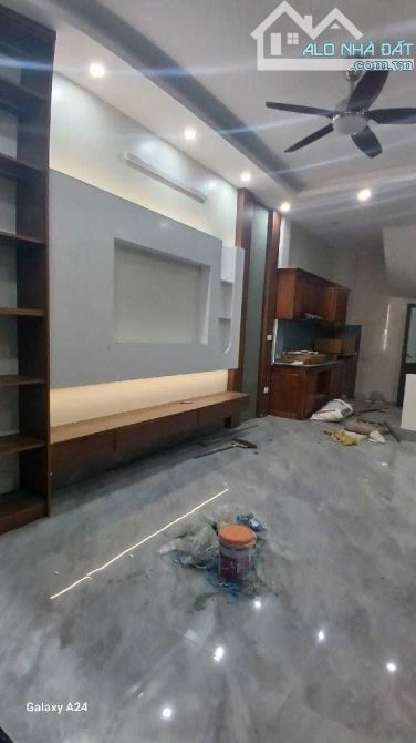 XUÂN ĐỈNH BẮC TỪ LIÊM NHÀ MỚI, 5 tầng 35m FULL NỘI THẤT,NGÕ THÔNG Ô TÔ ĐỖ CỬA. Nhỉnh 8 tỷ - 2